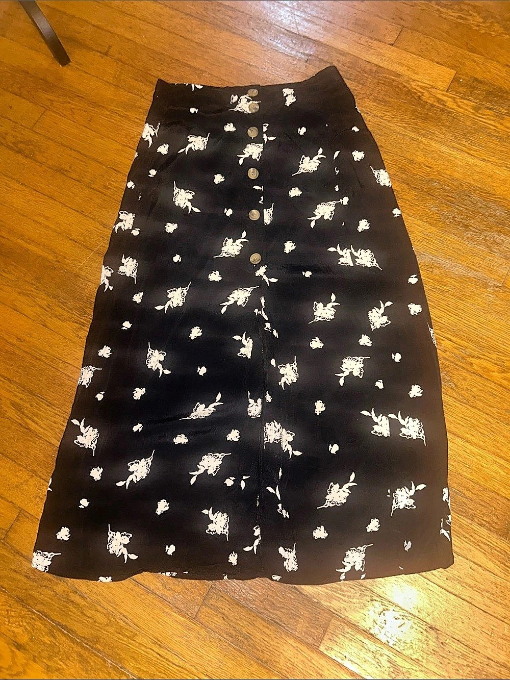 Something black Floral Midi Skirt in Black & White
